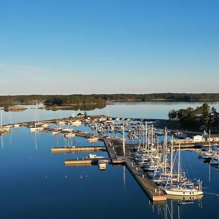 Hotel Spa Hotel Kasnaes 3*