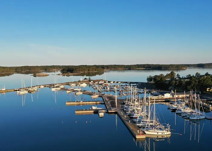 فندق Spa Hotel Kasnaes 3*